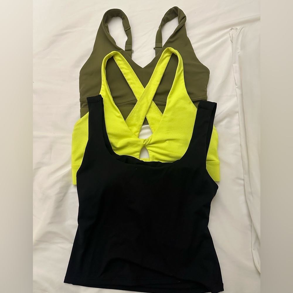 Fabletics Sports Bra Bundle - Size M